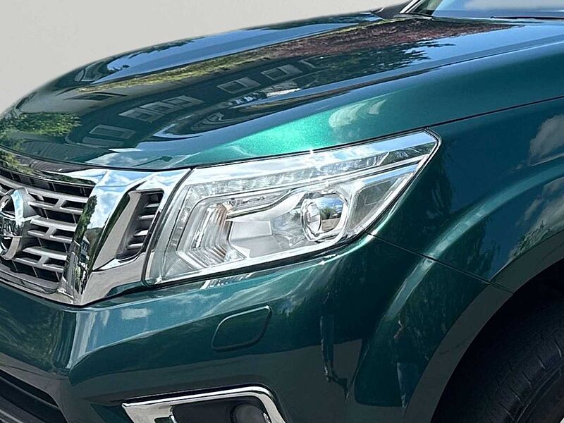 Nissan Navara NP300 Tekna Double Cab 4x4 Hardtop