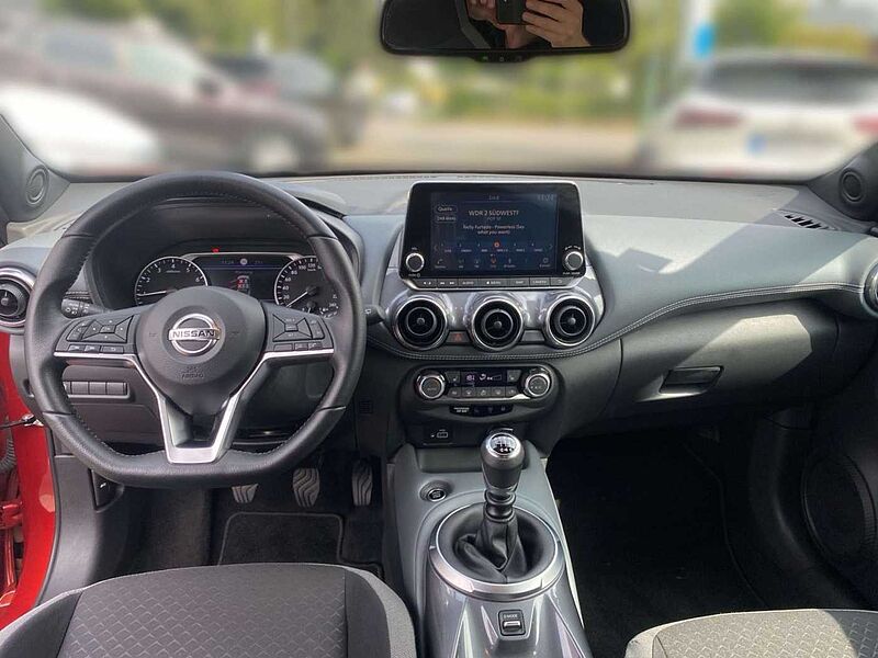 Nissan Juke N-Connecta 1,0 DIG-T 117PS